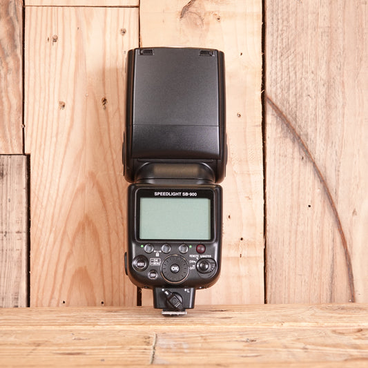 Used Nikon SB-900 Speedlight
