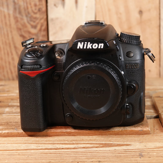 Used Nikon D7000 DSLR Camera Body