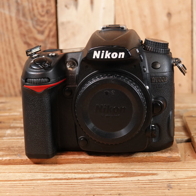 Used Nikon D7000 DSLR Camera Body