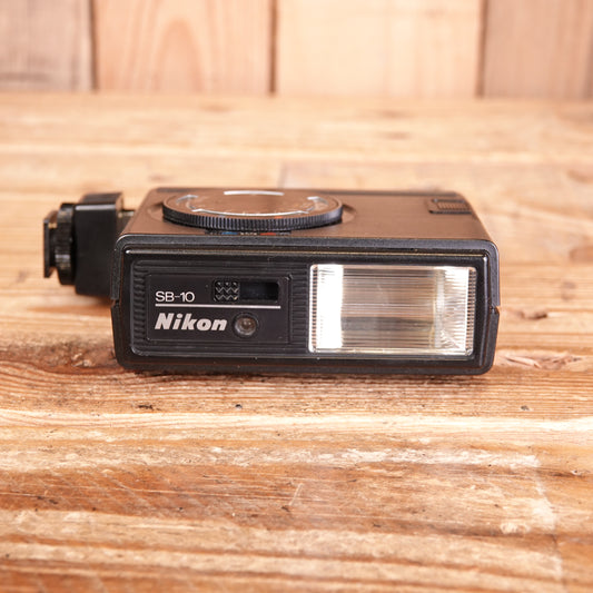 Used Nikon Speedlight SB-10 Flash