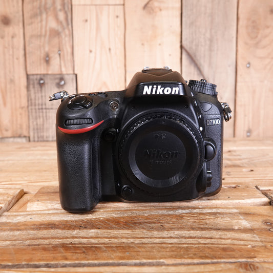 Used Nikon D7100 DSLR Camera Body
