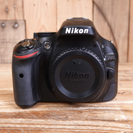 Used Nikon D5200 DSLR Camera Body