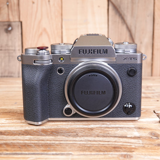 Used Fujifilm X-T5 Camera Body - Silver