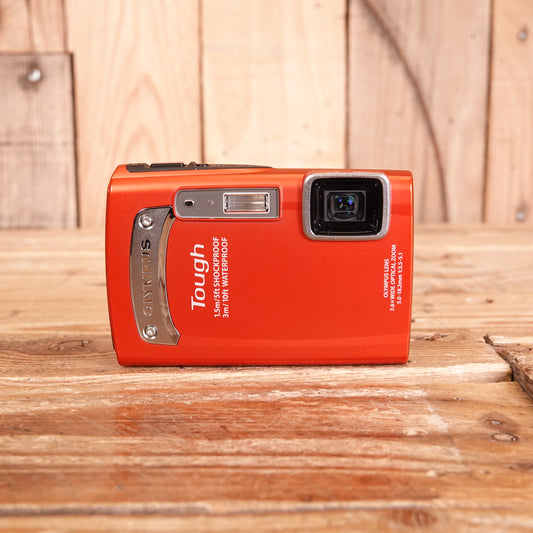 Used Olympus Tough TG-320 Red Camera