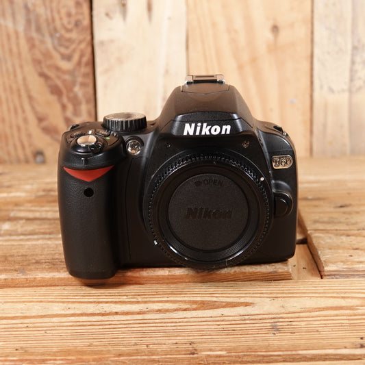Used Nikon D60 D-SLR Camera Body