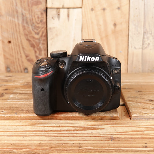 Used Nikon D3200 DSLR Camera Body