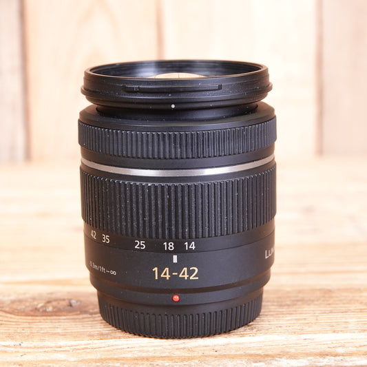 Used Panasonic AF 14-42mm F3.5-5.6 Mega OIS Micro Four Thirds Fit Lens