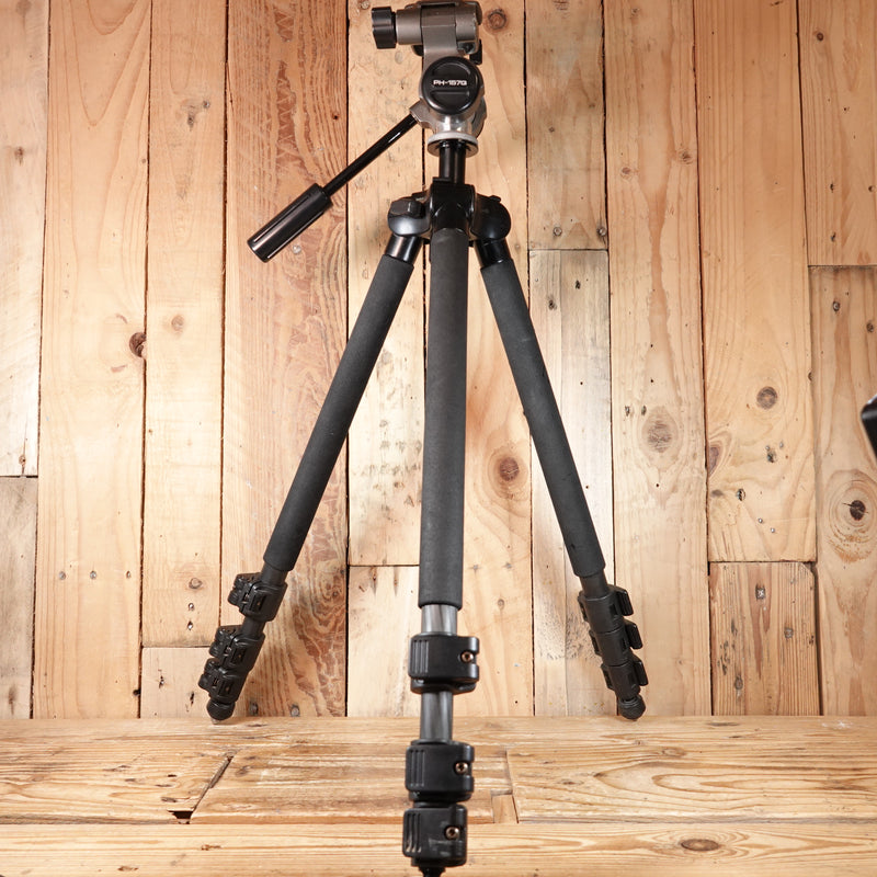 Used Velbon Carbon Fibre Tripod with PH-157Q Head