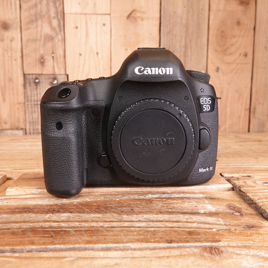 Used Canon EOS 5D Mark III Digital SLR Camera Body