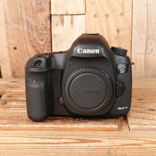 Used Canon EOS 5D Mark III Digital SLR Camera Body