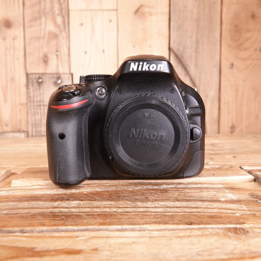 Used Nikon D5200 DSLR Camera Body