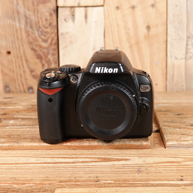 Used Nikon D40x D-SLR Camera Body