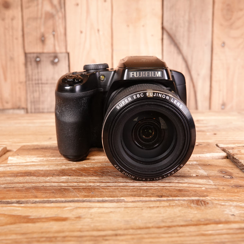 Used Fujifilm Finepix S8500 Digital camera