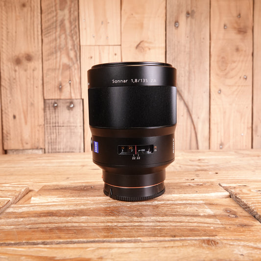 Used Sony AF Carl Zeiss 135mm F1.8 ZA Sonnar T* -  A Mount Lens