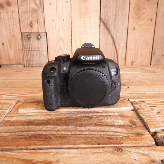 Used Canon EOS 700D DSLR Camera Body