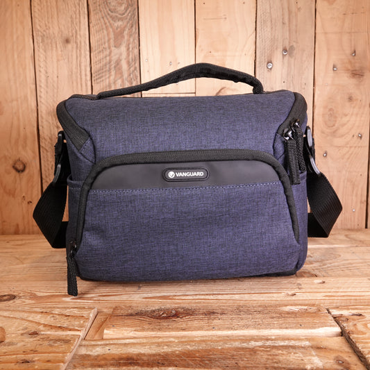 Used Vanguard Vesta Aspire 25 Bag - Blue