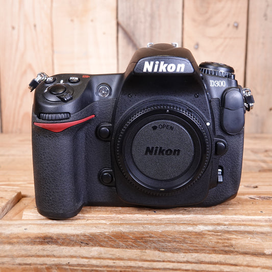 Used Nikon D300 Digital SLR Camera Body