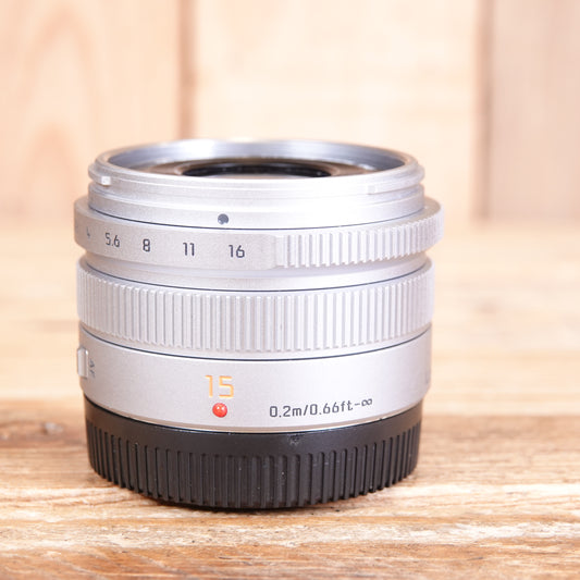 Used Panasonic Leica Summilux 15mm F1.7 Asph Silver lens Micro Four Thirds