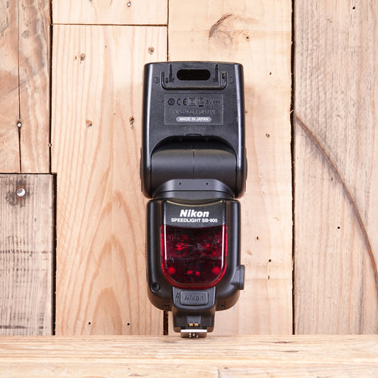 Used Nikon SB-900 Speedlight
