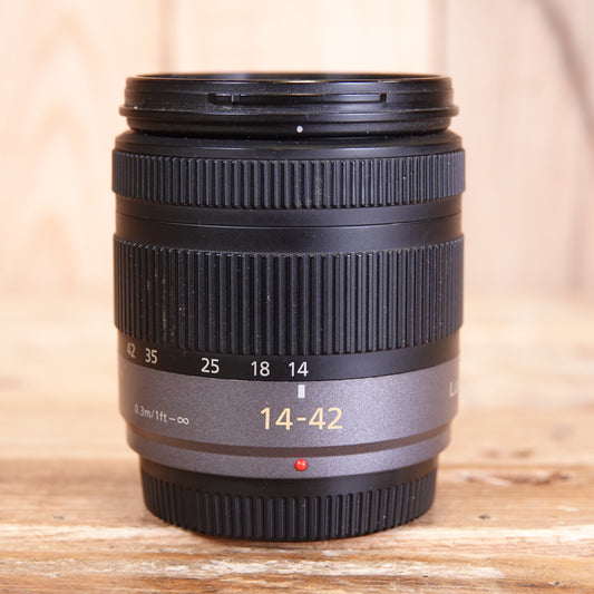 Used Panasonic AF 14-42mm F3.5-5.6 Mega OIS Micro Four Thirds Fit Lens