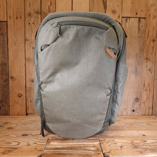 Used Peak design Travel 45L Bag - Sage
