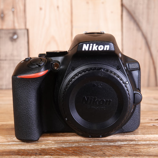 Used Nikon D5600 DSLR Camera Body