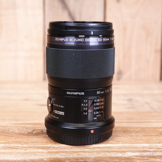 Used Olympus AF M.Zuiko 60mm F2.8 Macro Lens Micro Four Thirds