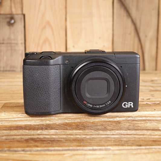 Used Ricoh GR Black Digital Compact Camera (aps-c)