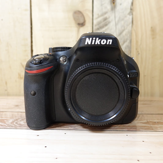 Used Nikon D5200 DSLR Camera Body