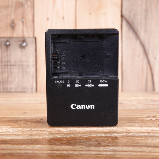 Used Canon LC-E6 US 2-Pin Charger (Designed for American Market)