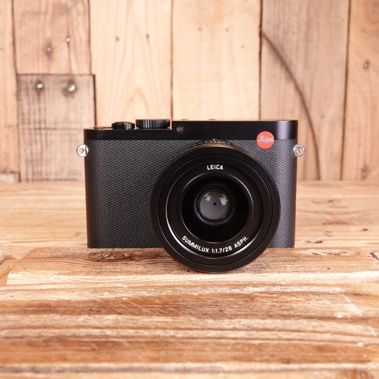 Used Leica Q Black Digital Camera 19000