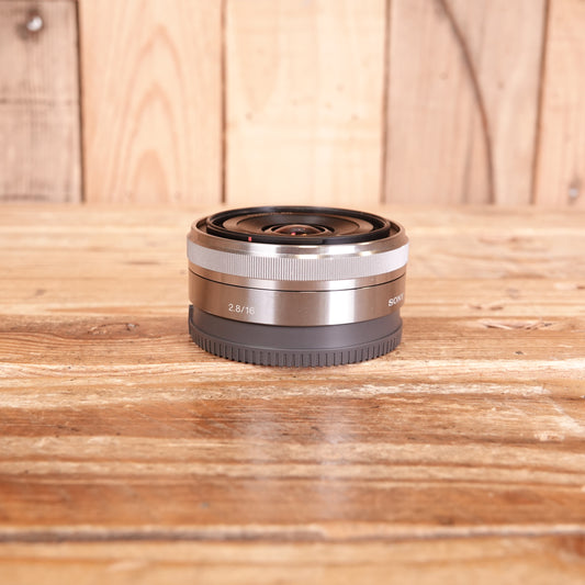 Used Sony E 16mm F2.8 Silver Pancake Lens
