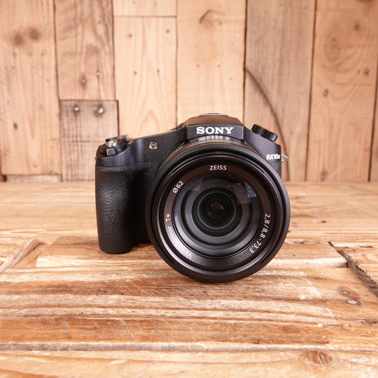 Used Sony CyberShot RX10 Mark II Black Digital Camera