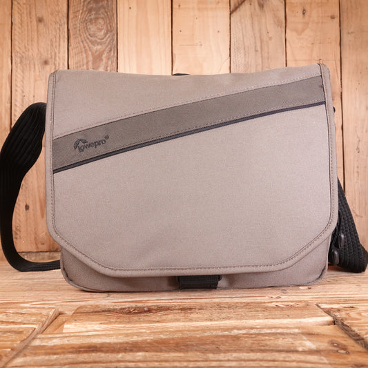 Used Lowepro Event Messenger 150 Bag