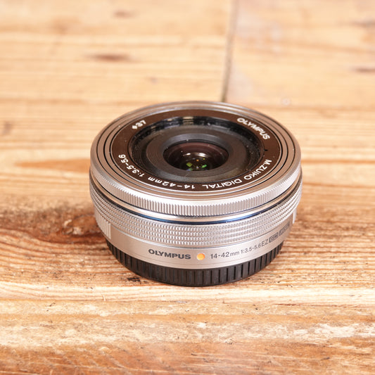 Used Olympus AF 14-42mm F3.5-5.6 EZ ED MSC Silver Micro Four Thirds Lens