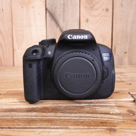 Used Canon EOS 700D DSLR Camera Body