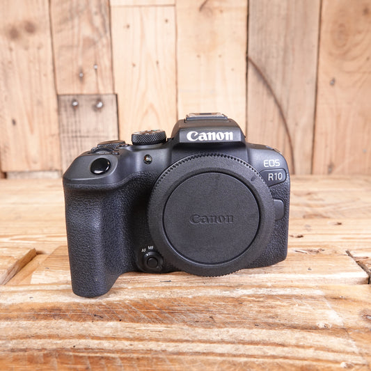 Used Canon EOS R10 Camera
