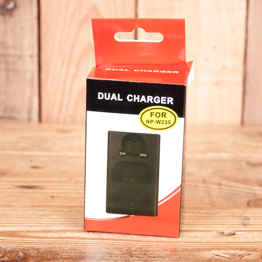 Used NP-W235 Battery Dual Charger with Dual-Slot LCD Screen for Fujifilm 8.4V