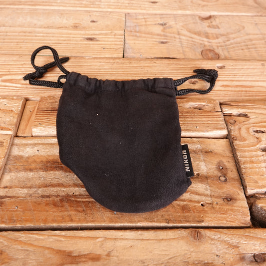 Used Nikon CL-0915 Lens Pouch For 18-70mm & 18-135mm Lenses - Small Hole
