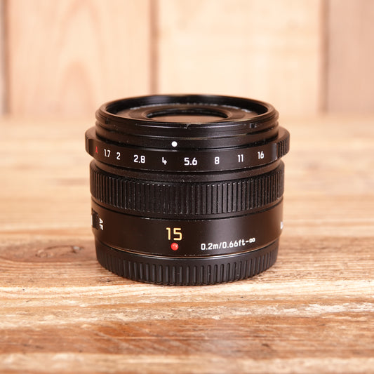 Used Panasonic Leica Summilux 15mm F1.7 Asph Black lens Micro Four Thirds