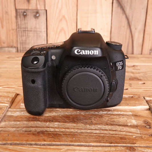 Used Canon 7D DSLR Camera Body