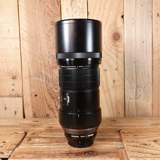 Used Olympus M.Zuiko 300mm F4 ED IS Pro Lens