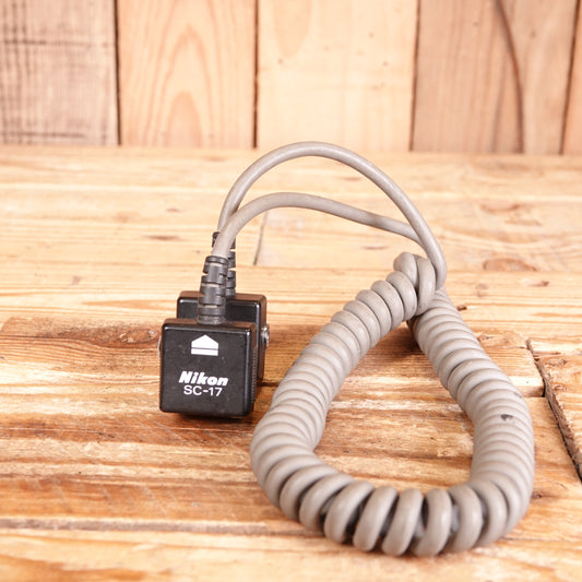 Used Nikon Speedlight SC-17 Flash Cable