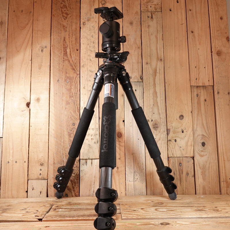 Used Giottos MTL8360B  Carbon Fibre Tripod Legs  & MH1300 Ball Head