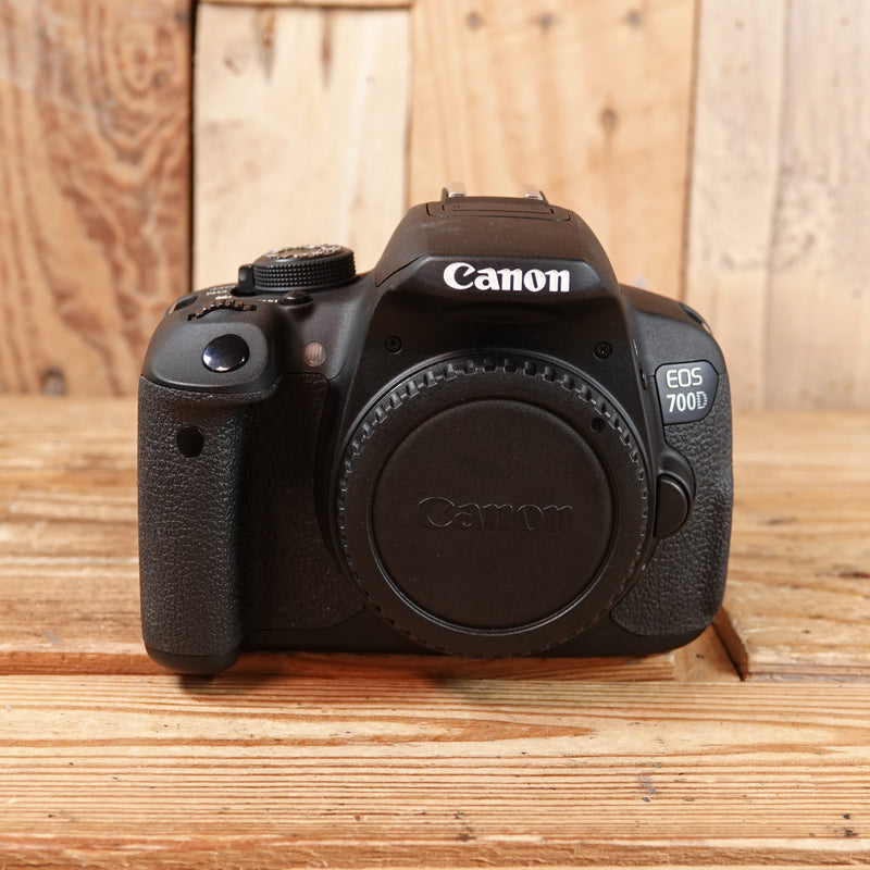 Used Canon EOS 700D DSLR Camera Body