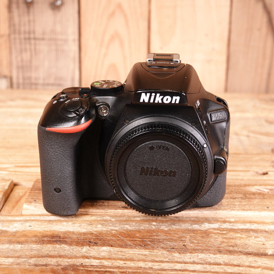 Used Nikon D5500 D-SLR Camera Body