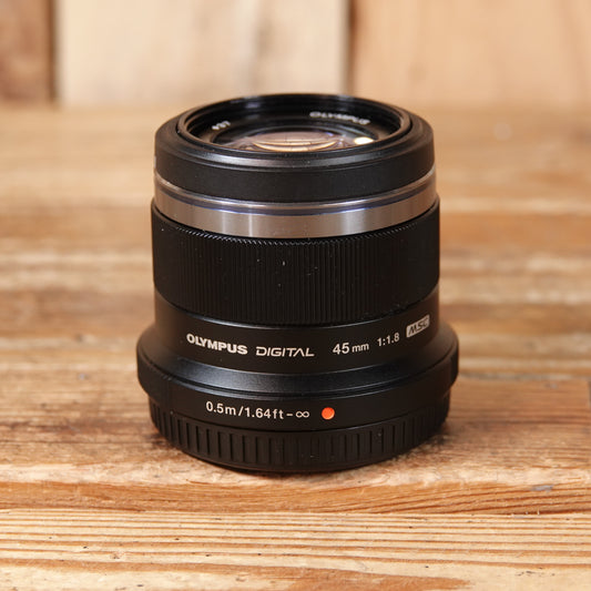 Used Olympus M Zuiko 45mm F1.8 Black Micro Four Thirds Lens