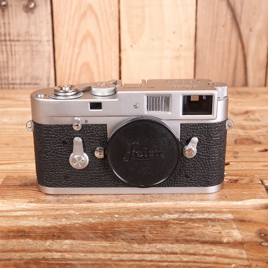 Used Leica M2 Chrome 35mm Analog camera with Ever Ready Case