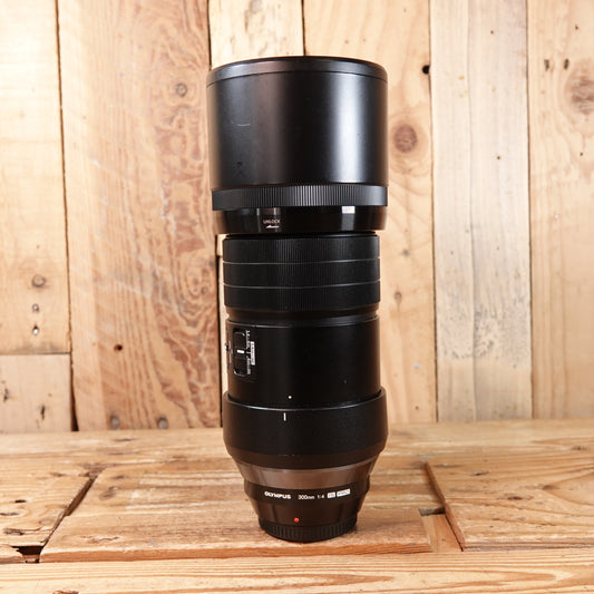 Used Olympus M.Zuiko 300mm F4 ED IS Pro Lens