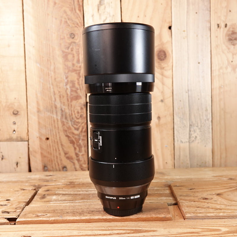 Used Olympus M.Zuiko 300mm F4 ED IS Pro Lens
